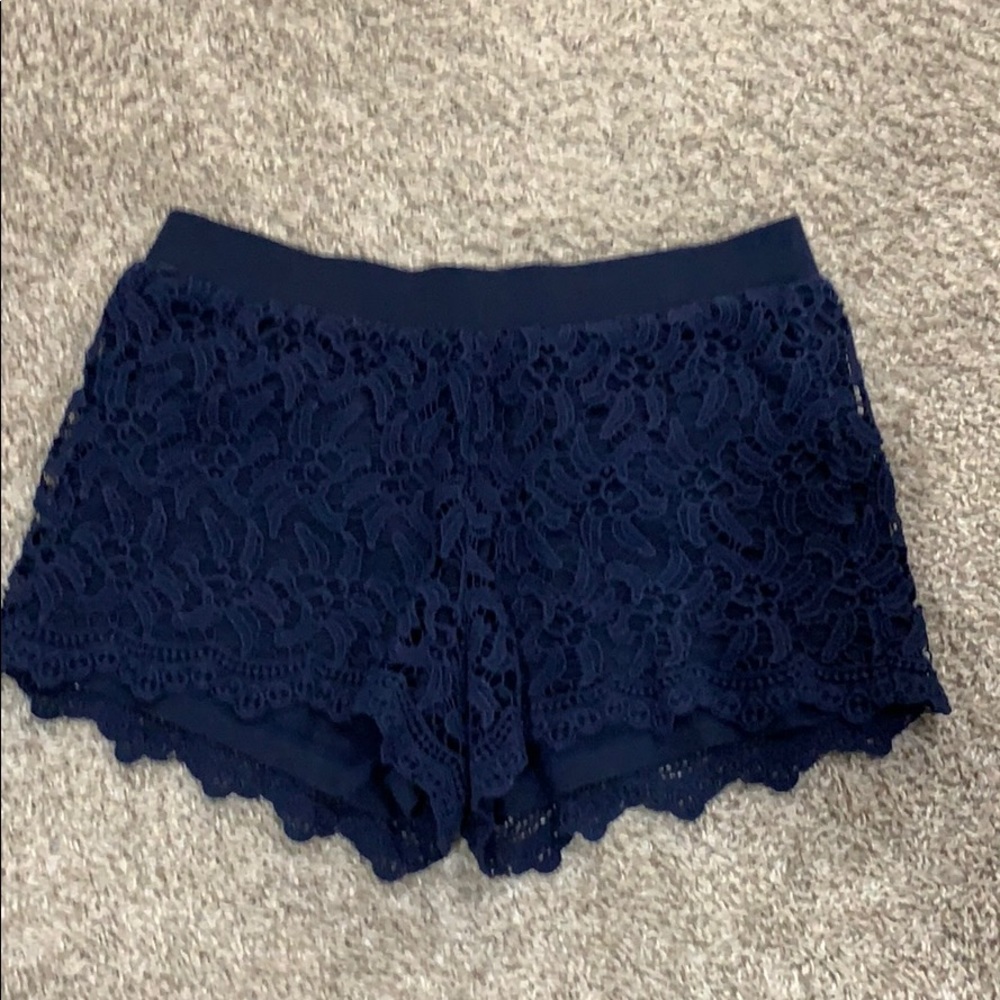 Lilly  Pulitzer crotchet shorts